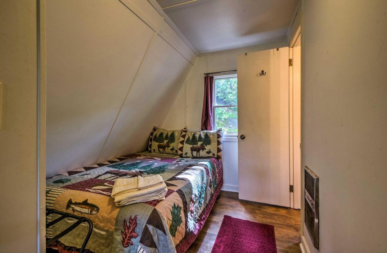 Serene Todd Getaway With Private Pond And Creek Views! Exterior photo
